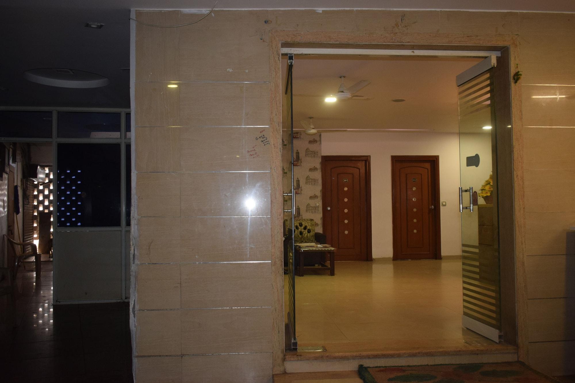 Fabhotel Kadamb Inn Ahmadabad Zewnętrze zdjęcie