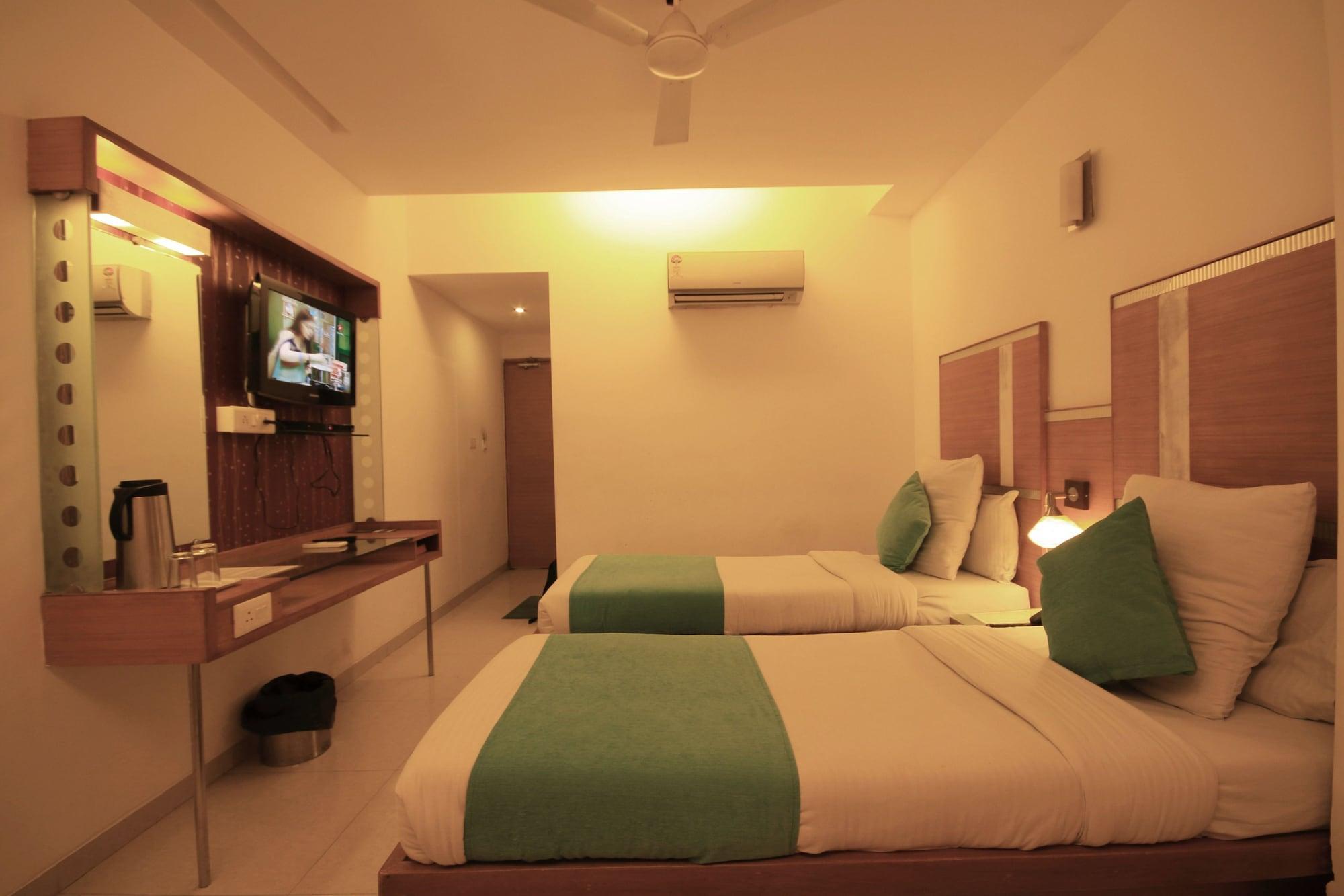 Fabhotel Kadamb Inn Ahmadabad Zewnętrze zdjęcie