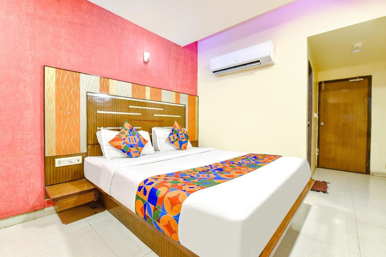 Fabhotel Kadamb Inn Ahmadabad Zewnętrze zdjęcie