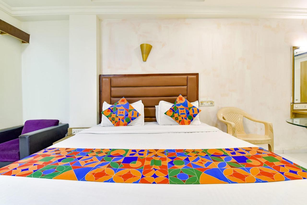 Fabhotel Kadamb Inn Ahmadabad Zewnętrze zdjęcie